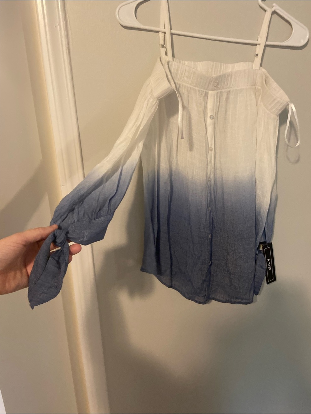 A. Byer White to Blue Ombre Off-Shoulder Button-Front Blouse